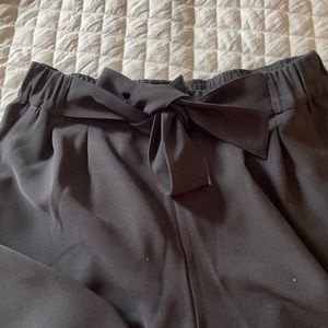 Lululemon wide leg pant- never worn